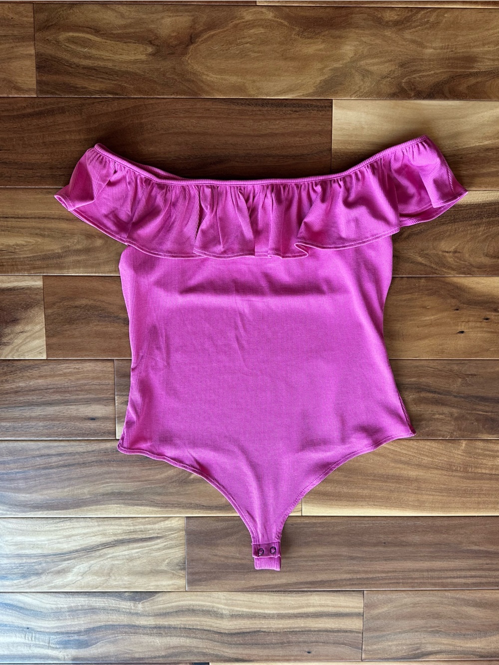 Express Off-Shoulder Ruffle Hem Bodysuit - Bright Pink size Large